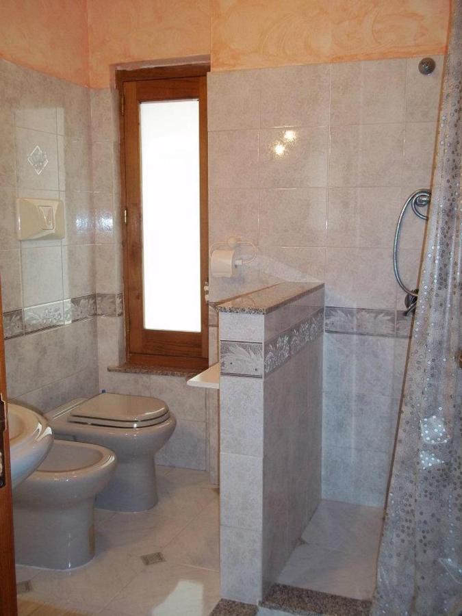 مبيت وإفطار فورناري La Casa Di Mariu المظهر الخارجي الصورة